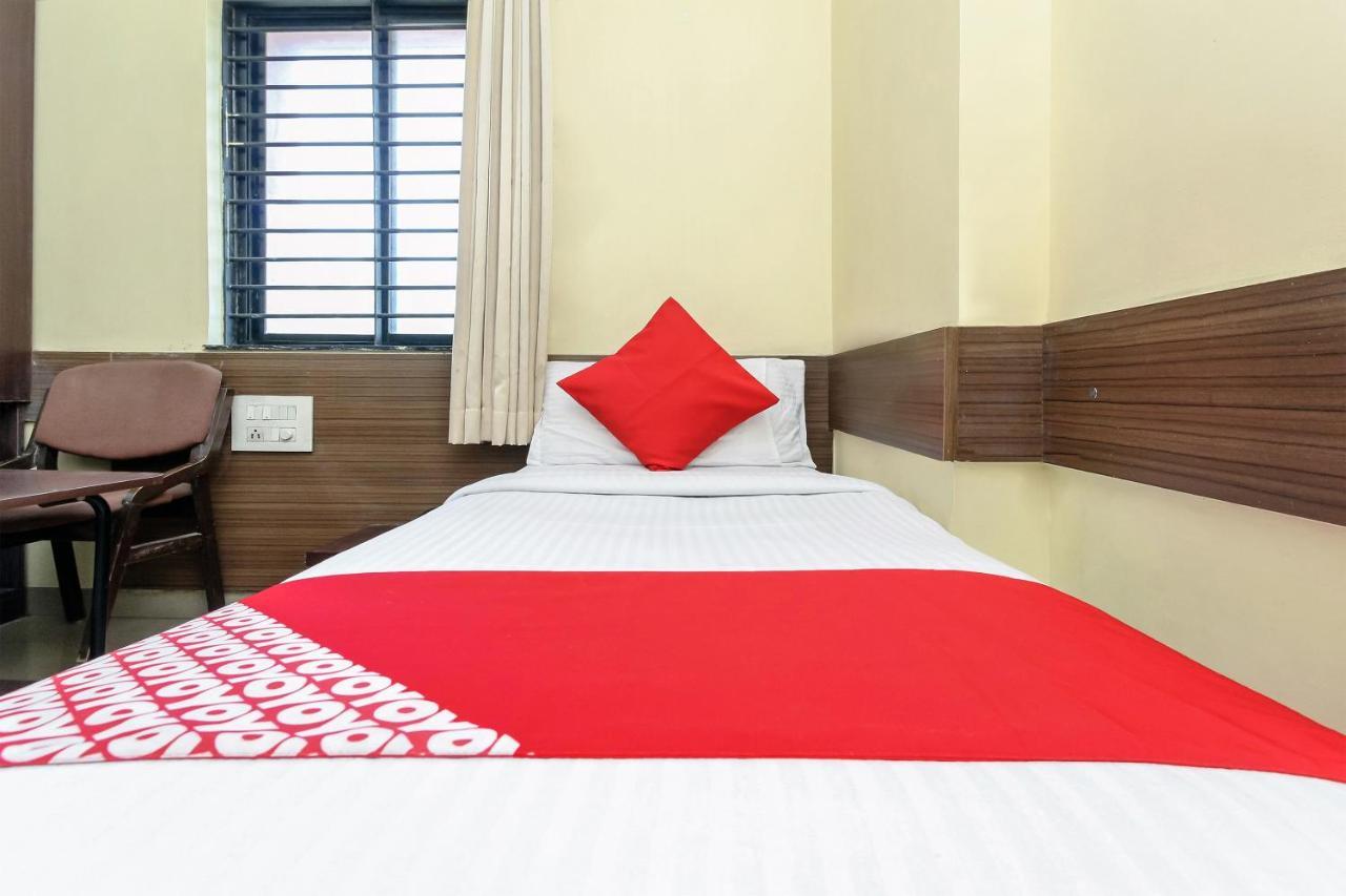 Bijāpur Oyo 30537 Hotel Megharaj מראה חיצוני תמונה