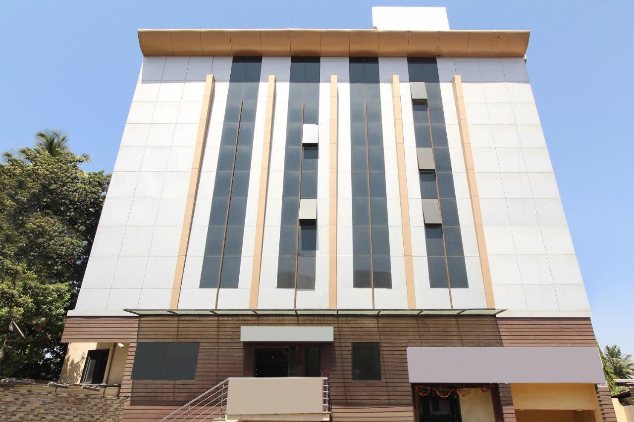 Bijāpur Oyo 30537 Hotel Megharaj מראה חיצוני תמונה